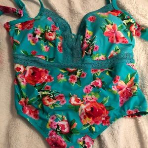 NWT Time and Tru Swimsuit